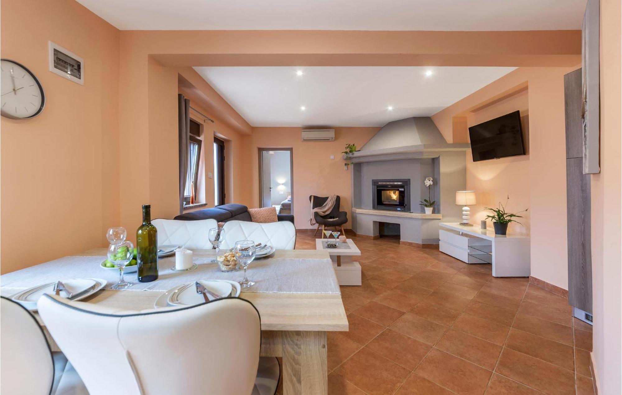 1 Bedroom Stunning Apartment In Πούλα Εξωτερικό φωτογραφία